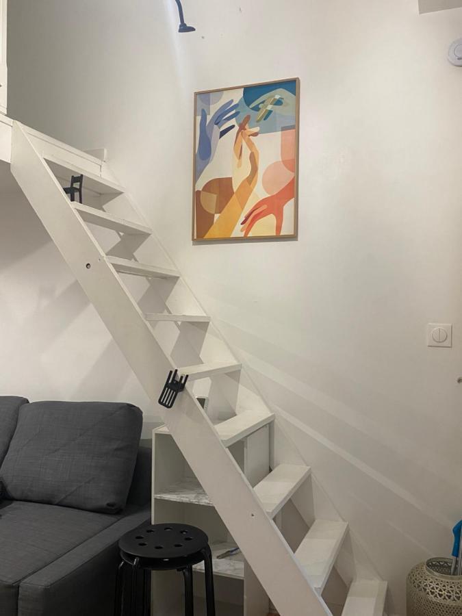 Appartamento Studio Au Coeur De Parigi Esterno foto