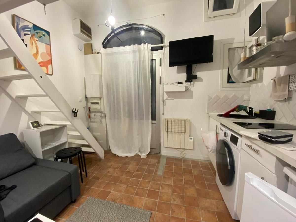 Appartamento Studio Au Coeur De Parigi Esterno foto